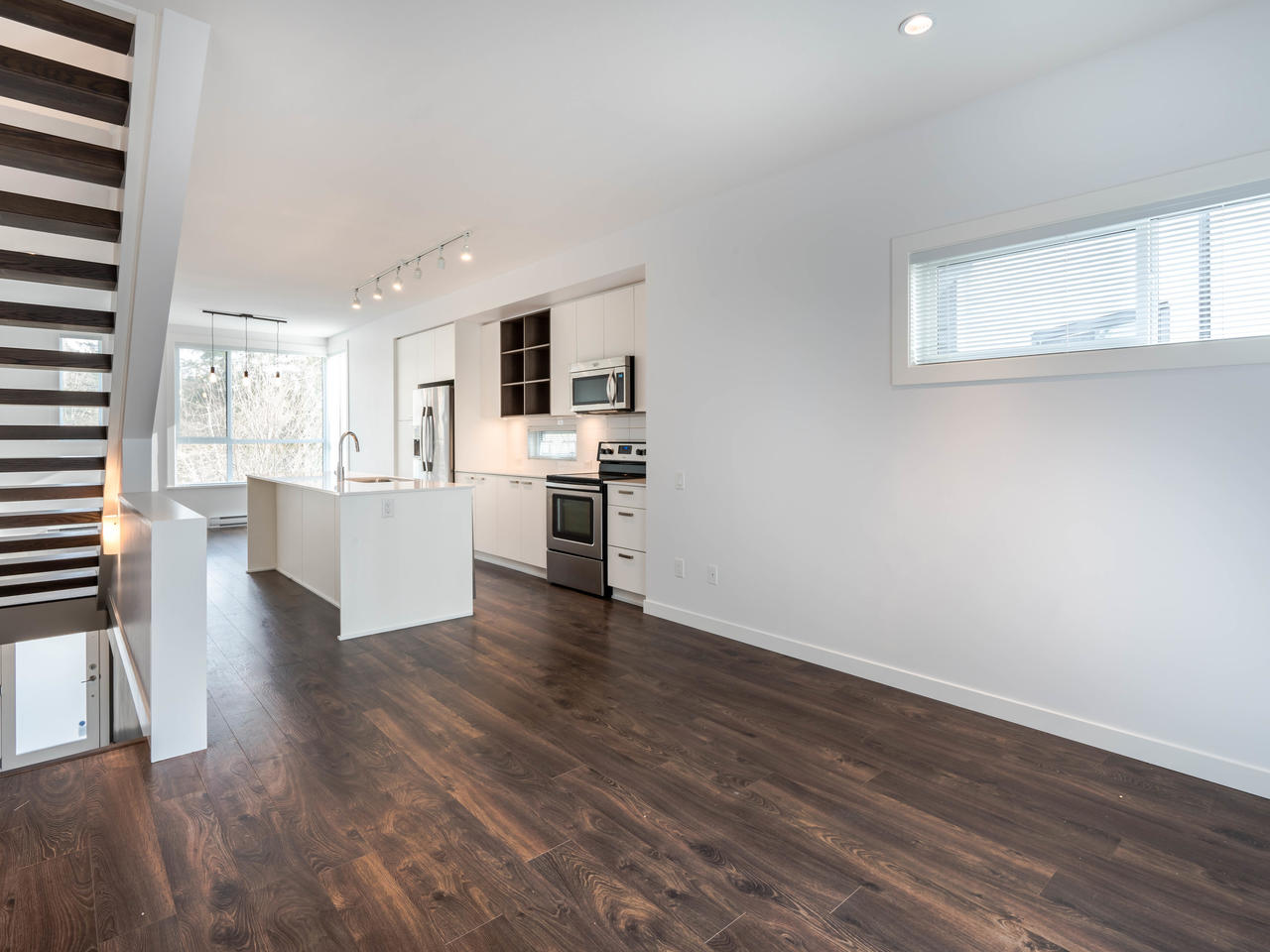 11 19159 Watkins Drive, Surrey 7