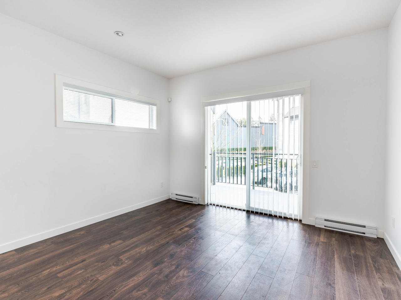 11 19159 Watkins Drive, Surrey 14