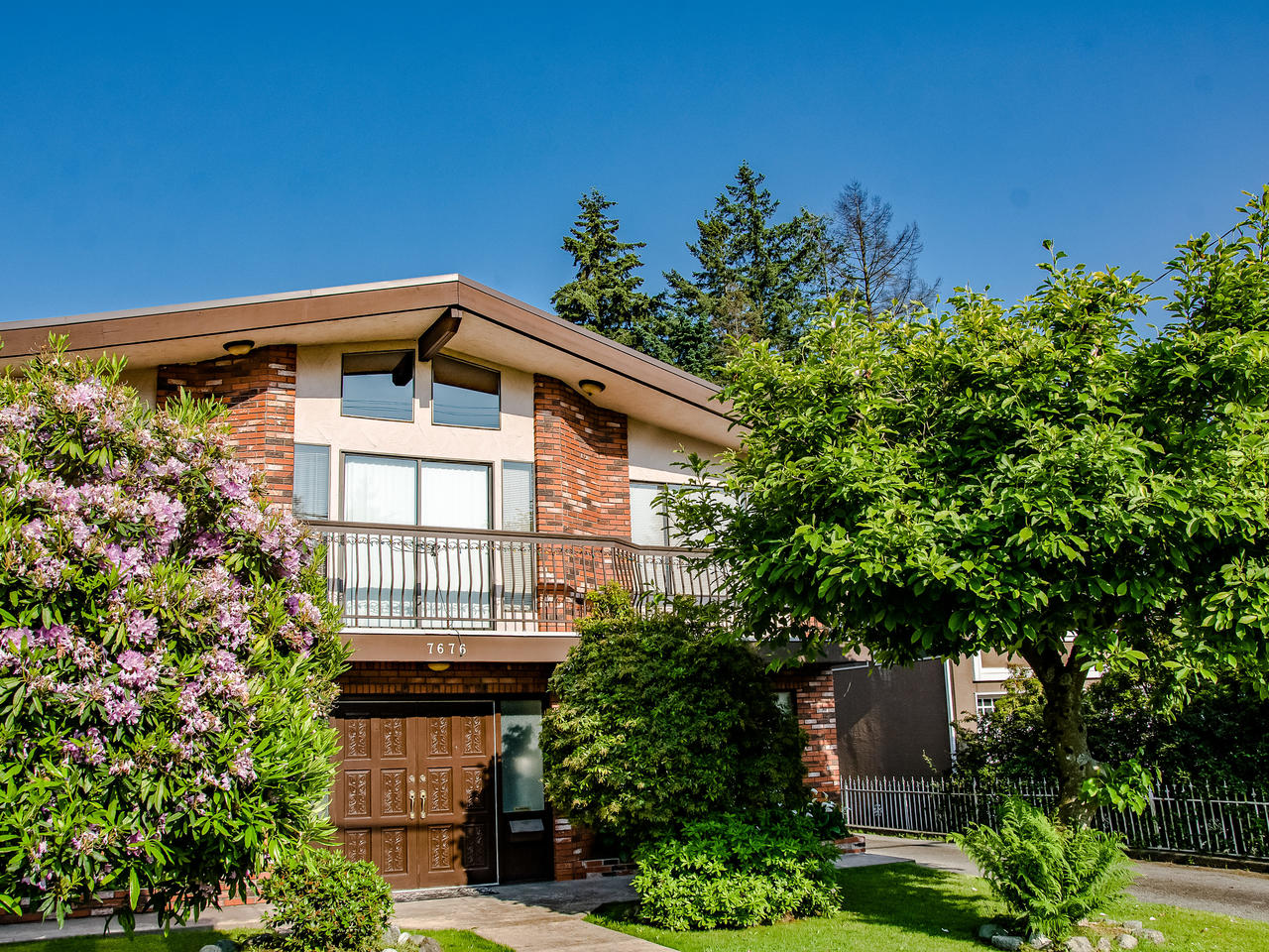 7676 McGregor Ave, Burnaby 4