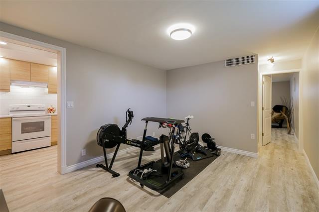 521 Garrett St, New Westminster 14