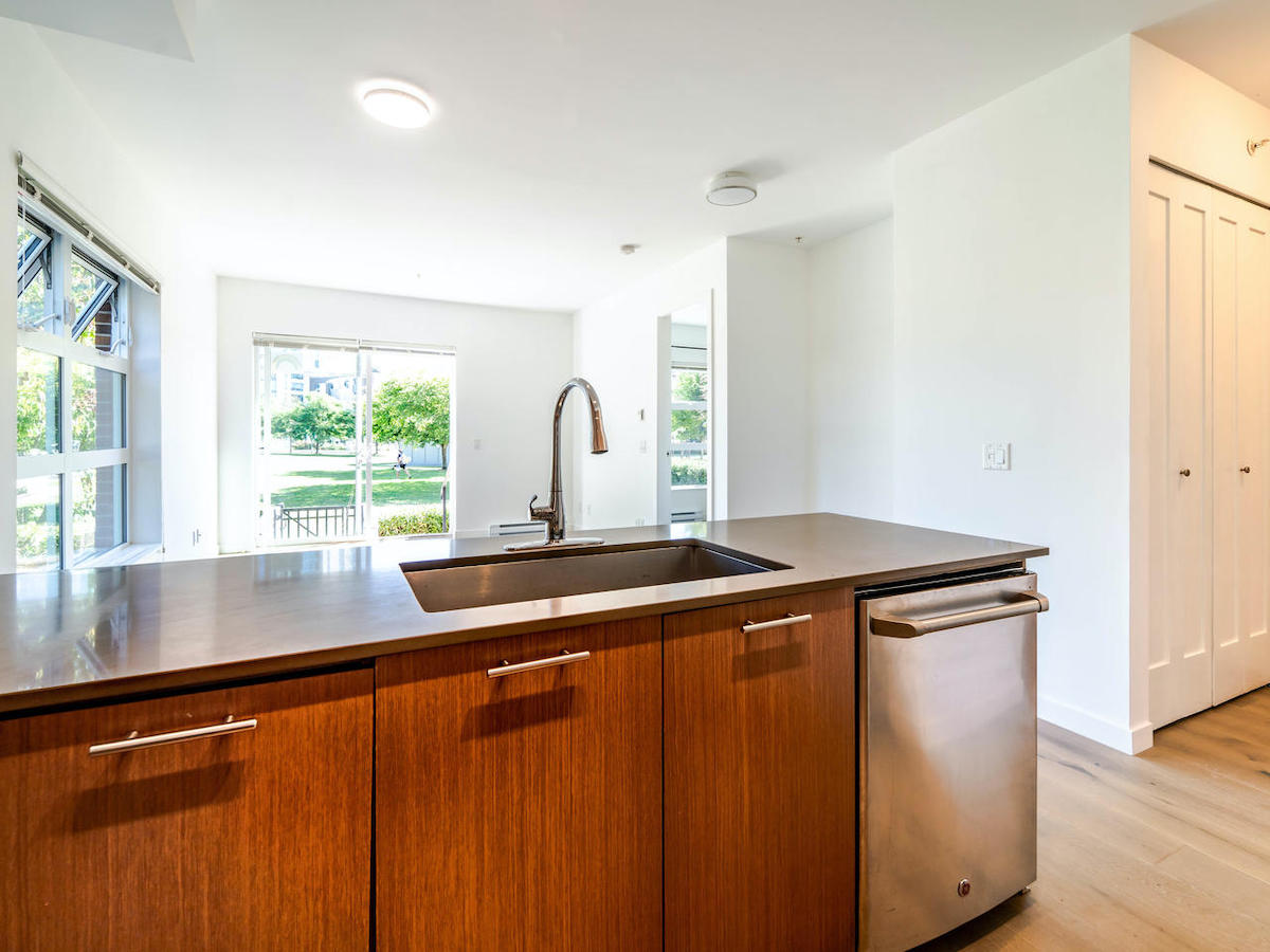 101 215 Brooke St, New Westminster 12