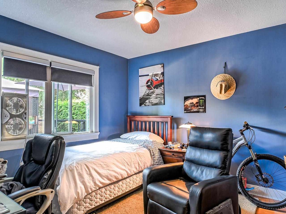 1504 London St, New Westminster 16