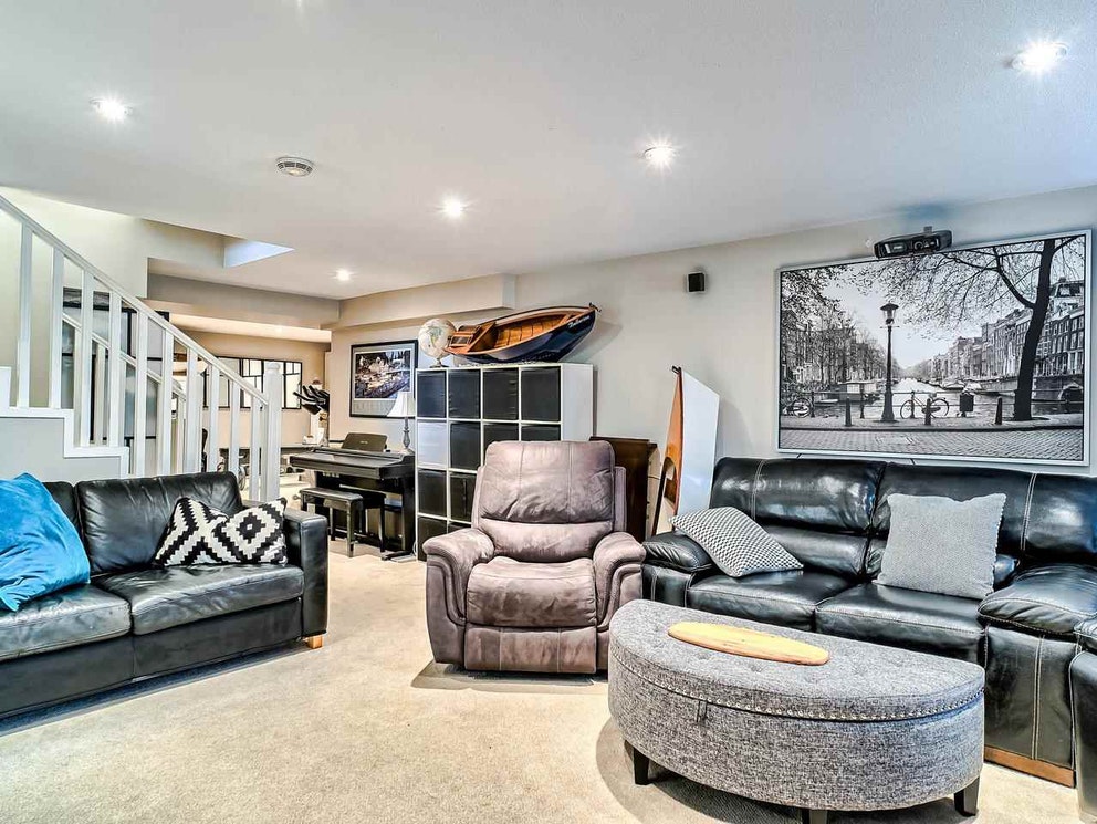 1504 London St, New Westminster 27