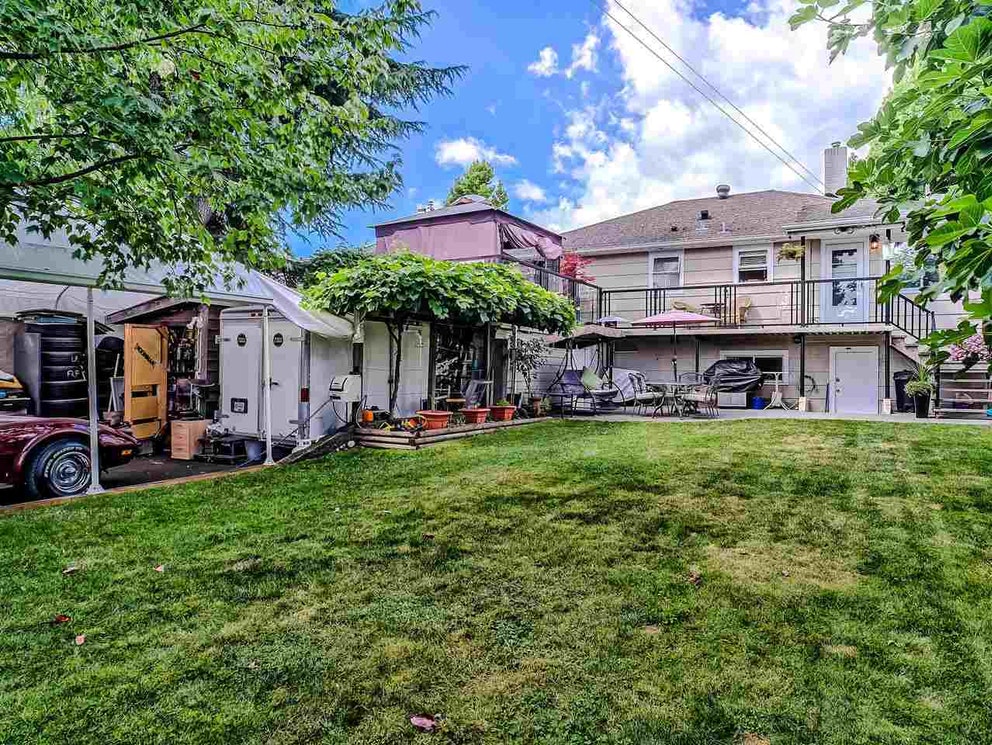 1504 London St, New Westminster 35