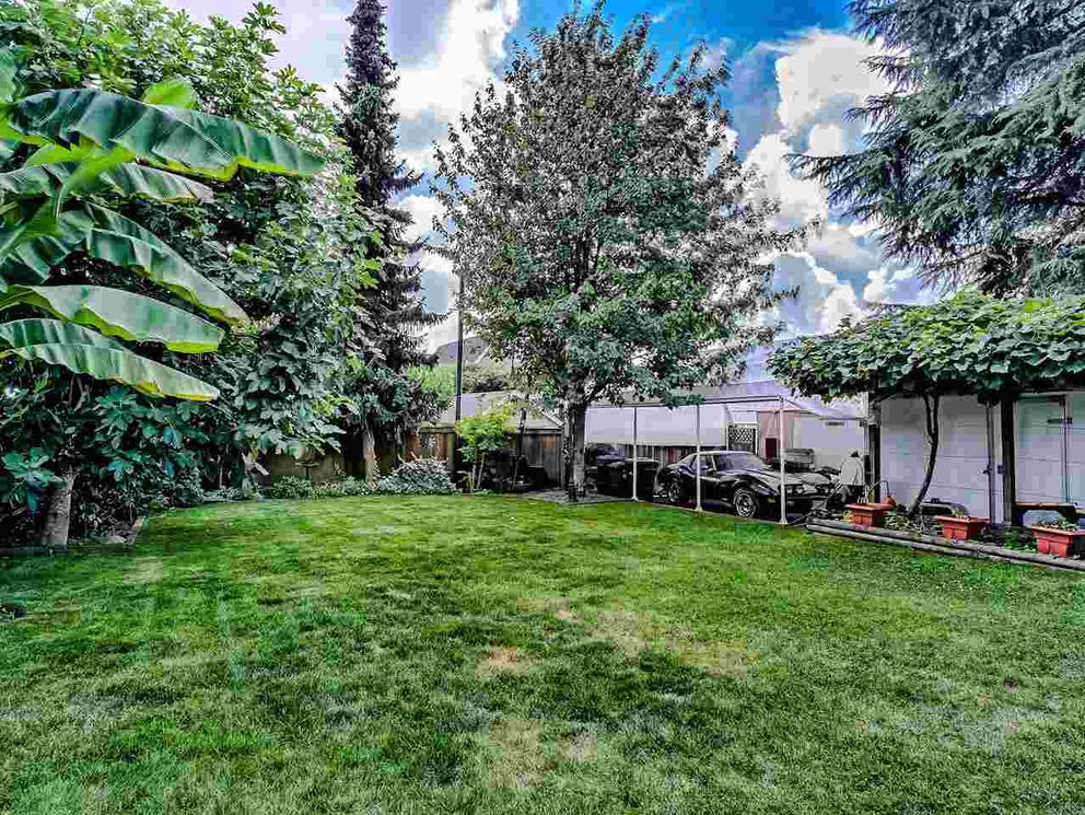 1504 London St, New Westminster 36