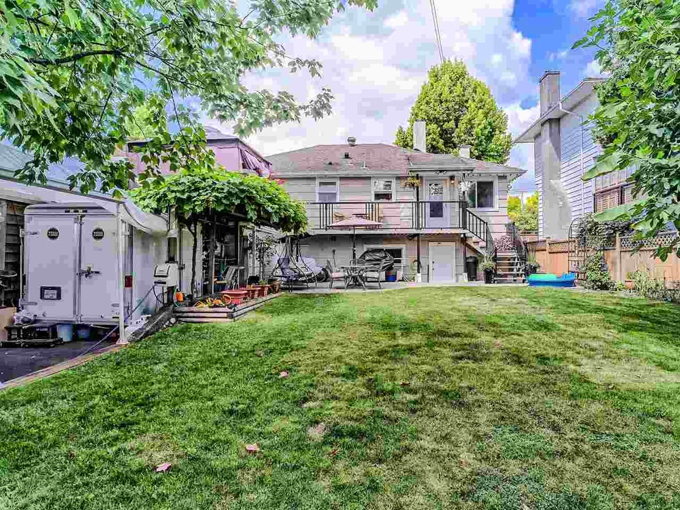 1504 London St, New Westminster 37
