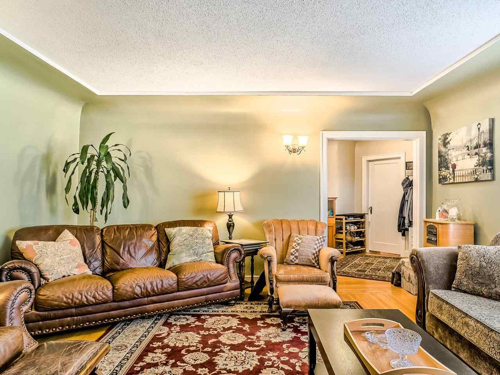 1504 London St, New Westminster 4