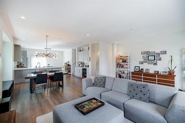 1 843 Ewen Ave, New Westminster 9