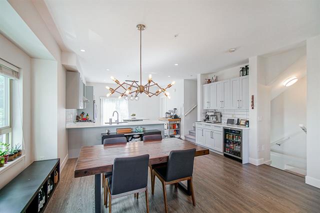 1 843 Ewen Ave, New Westminster 13