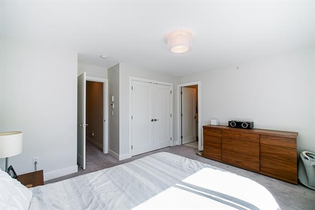 1 843 Ewen Ave, New Westminster 25