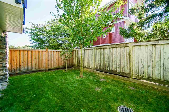 1 843 Ewen Ave, New Westminster 32