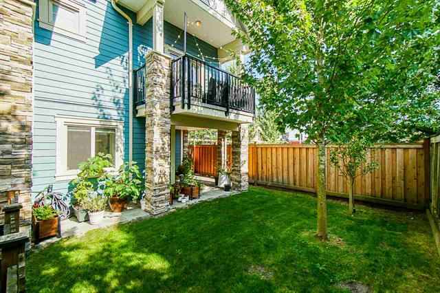 1 843 Ewen Ave, New Westminster 33