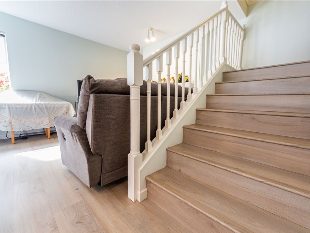 7 7345 Sandborne Ave, Burnaby 9
