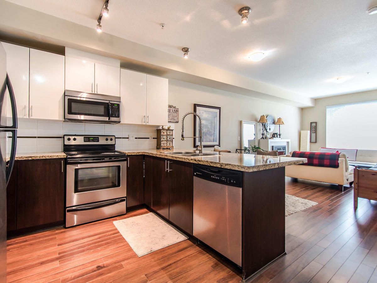 107 14960 102A Ave, Surrey 8
