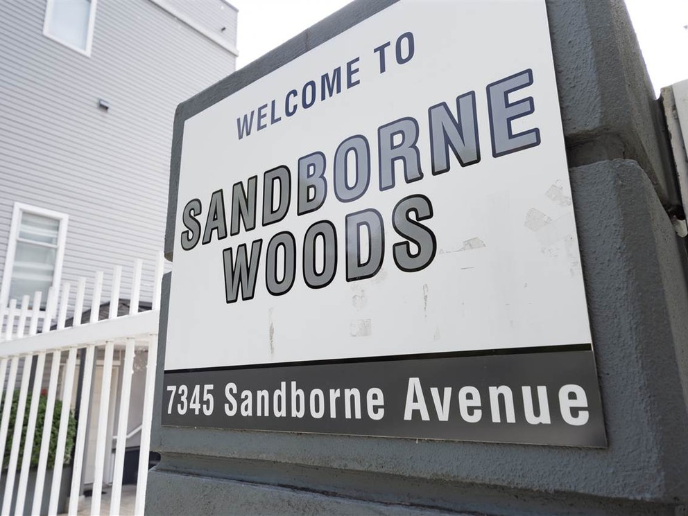 7 7345 Sandborne Ave, Burnaby 18