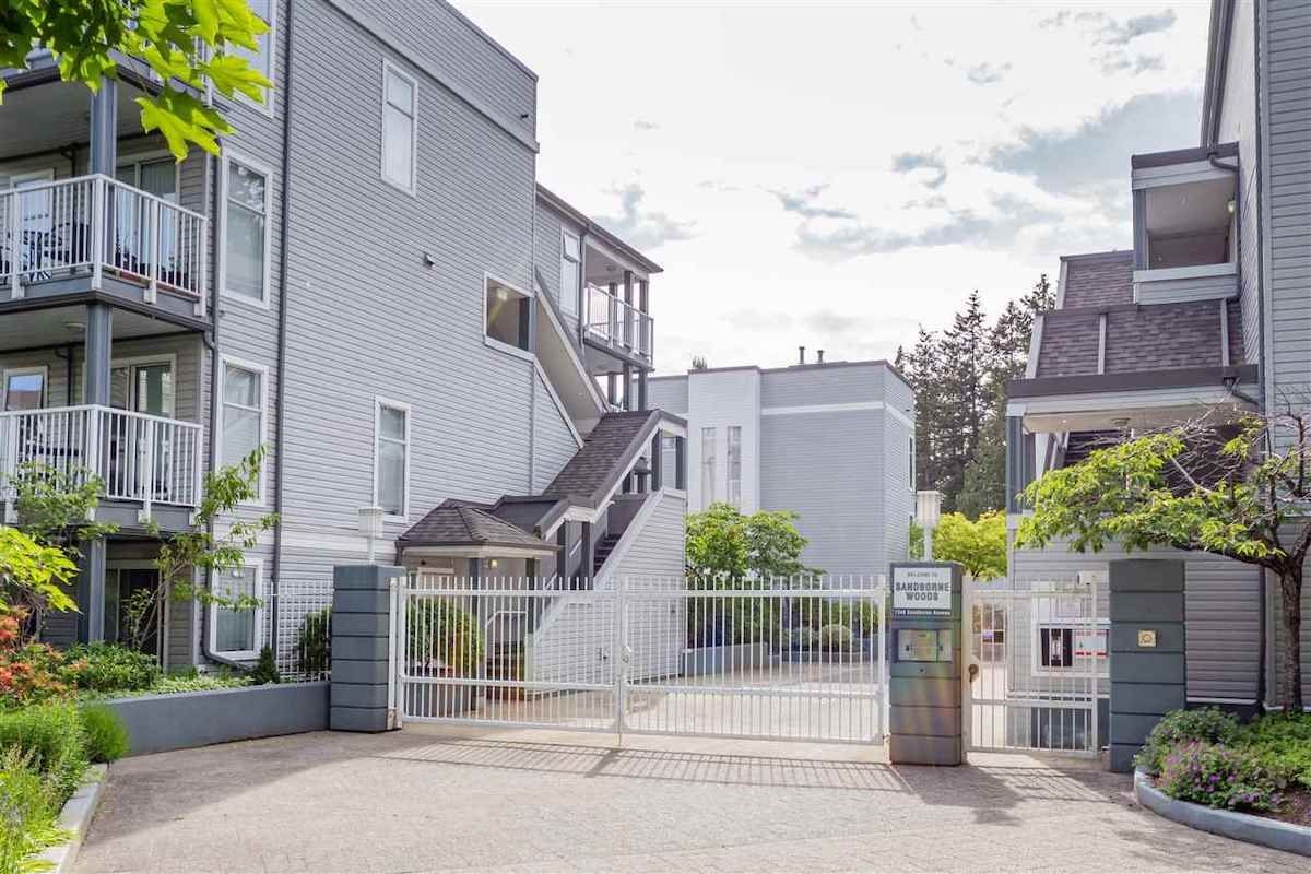 7 7345 Sandborne Ave, Burnaby
