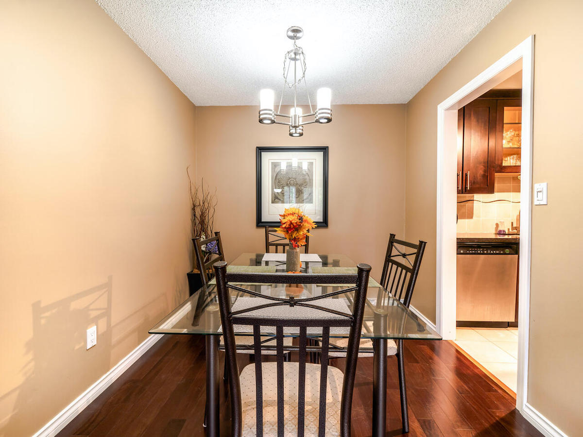 411-9890 Manchester Drive, Burnaby 10