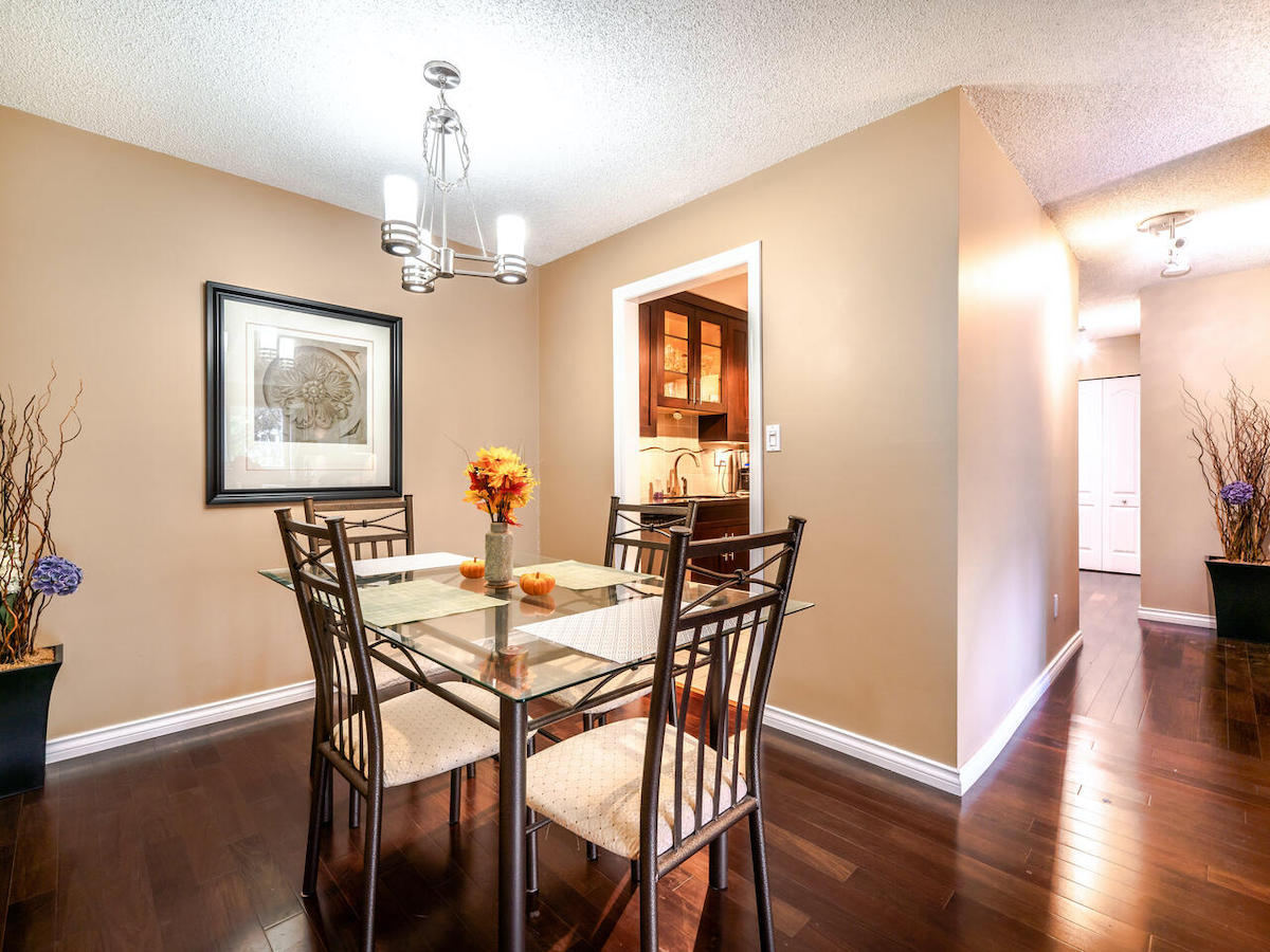411-9890 Manchester Drive, Burnaby 9