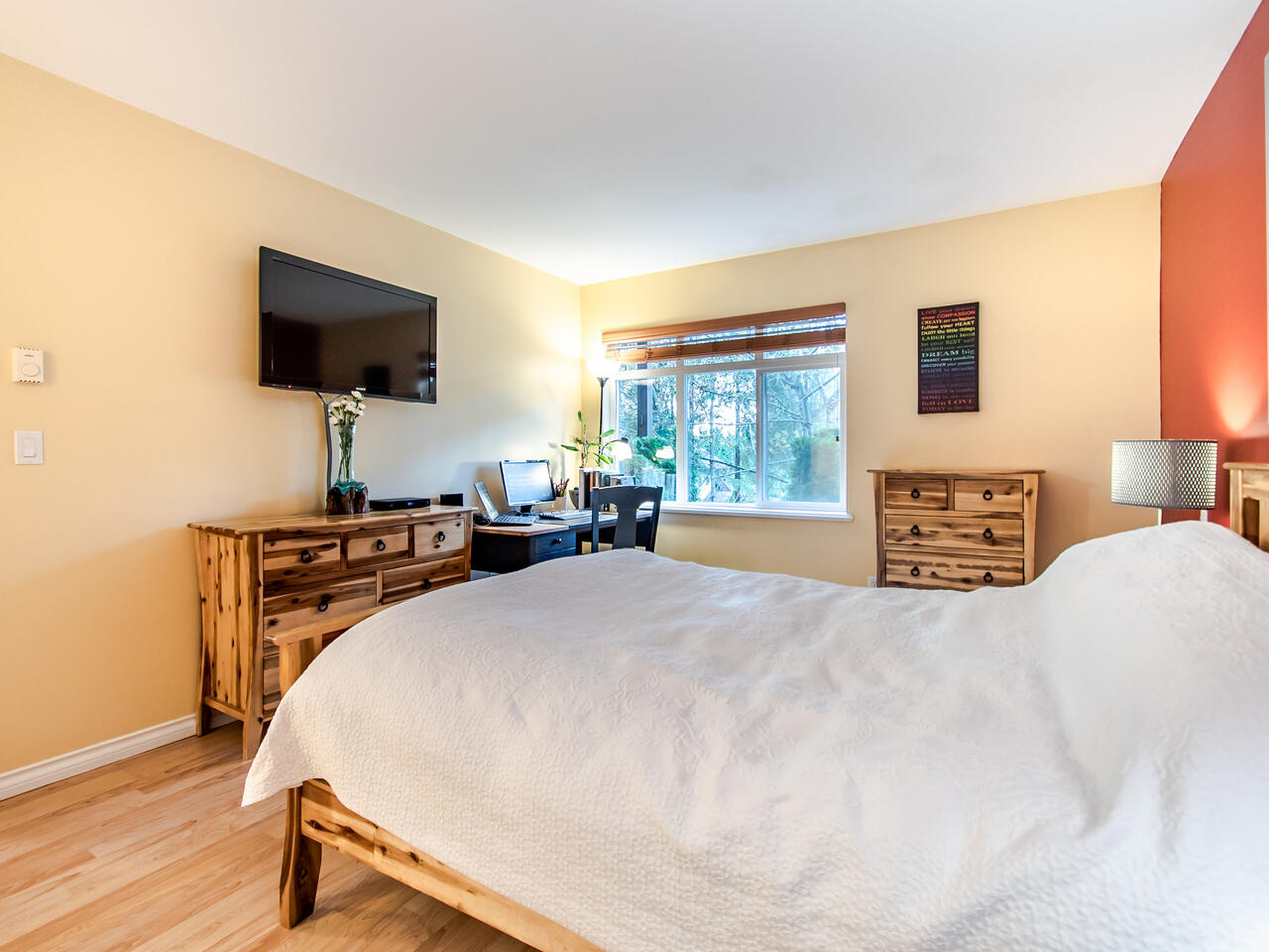 19 15 Forest Park Way, Port Moody 25