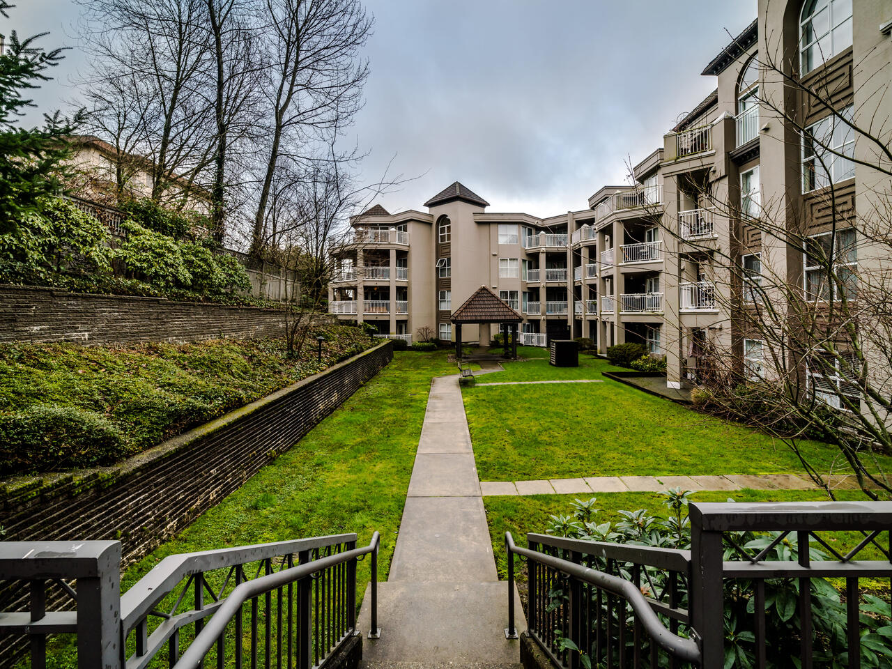 402 519 Twelfth St, New Westminster 2