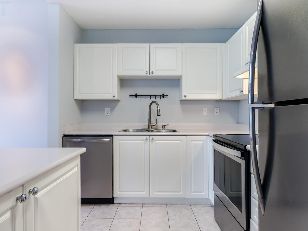 402 519 Twelfth St, New Westminster 4