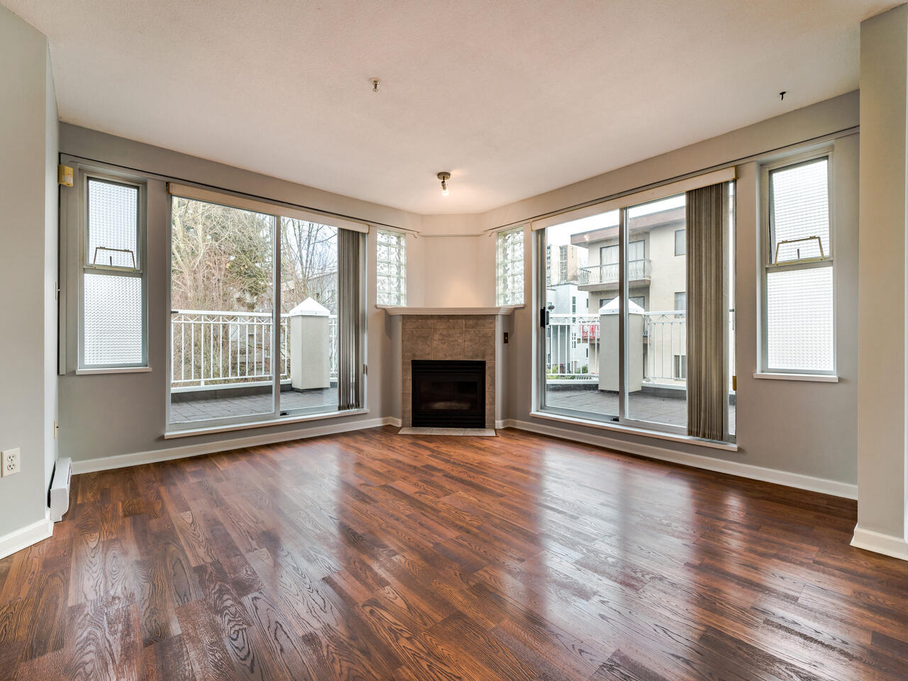 402 519 Twelfth St, New Westminster 7