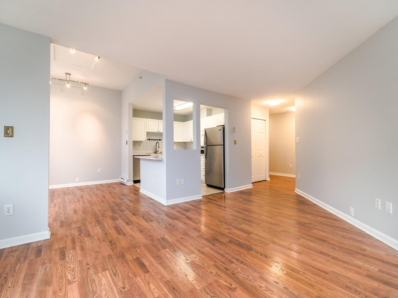 402 519 Twelfth St, New Westminster 8
