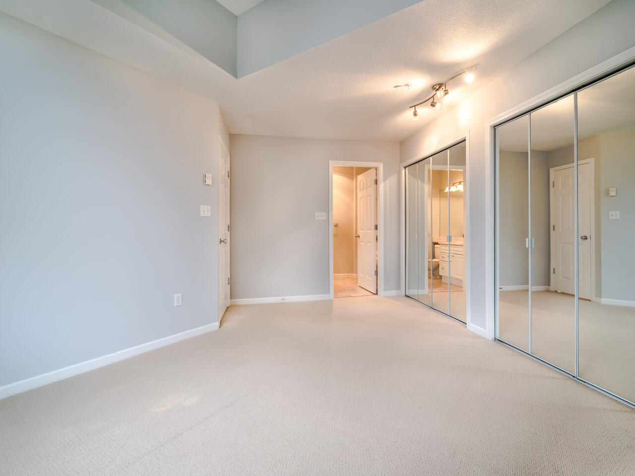 402 519 Twelfth St, New Westminster 17