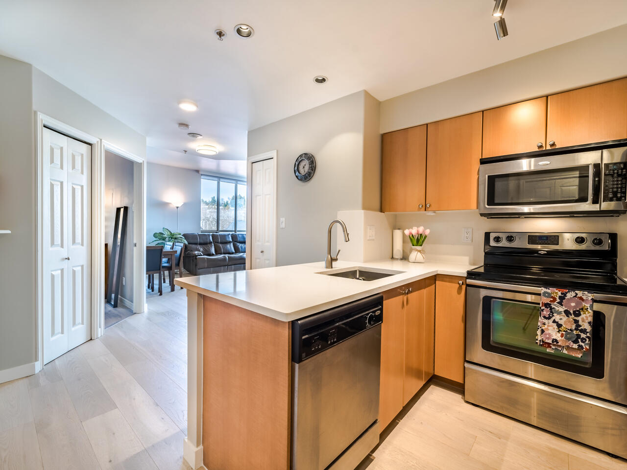 1104-680 Clarkson St, New Westminster 11