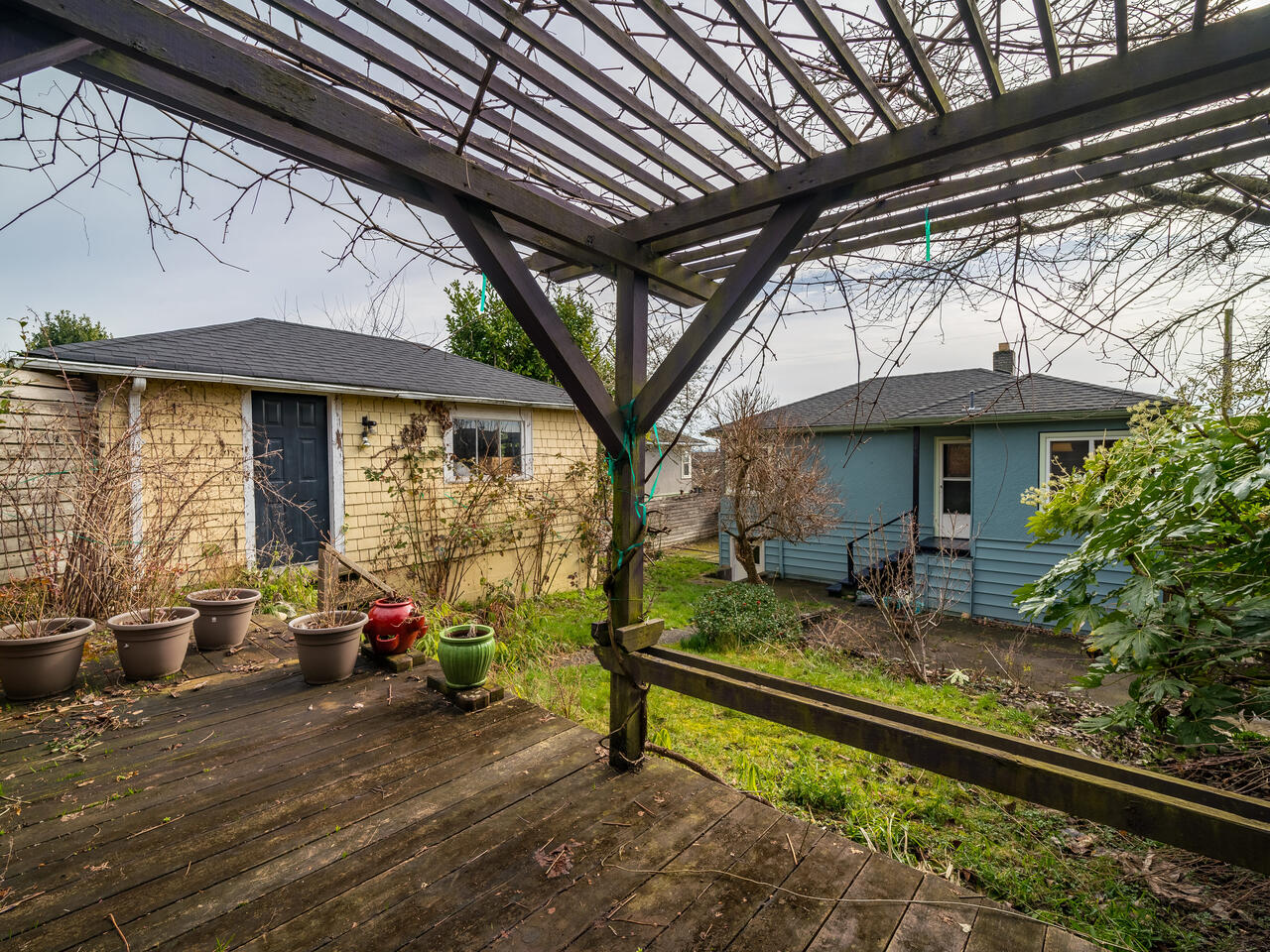 1705 Nanaimo St, New Westminster 20