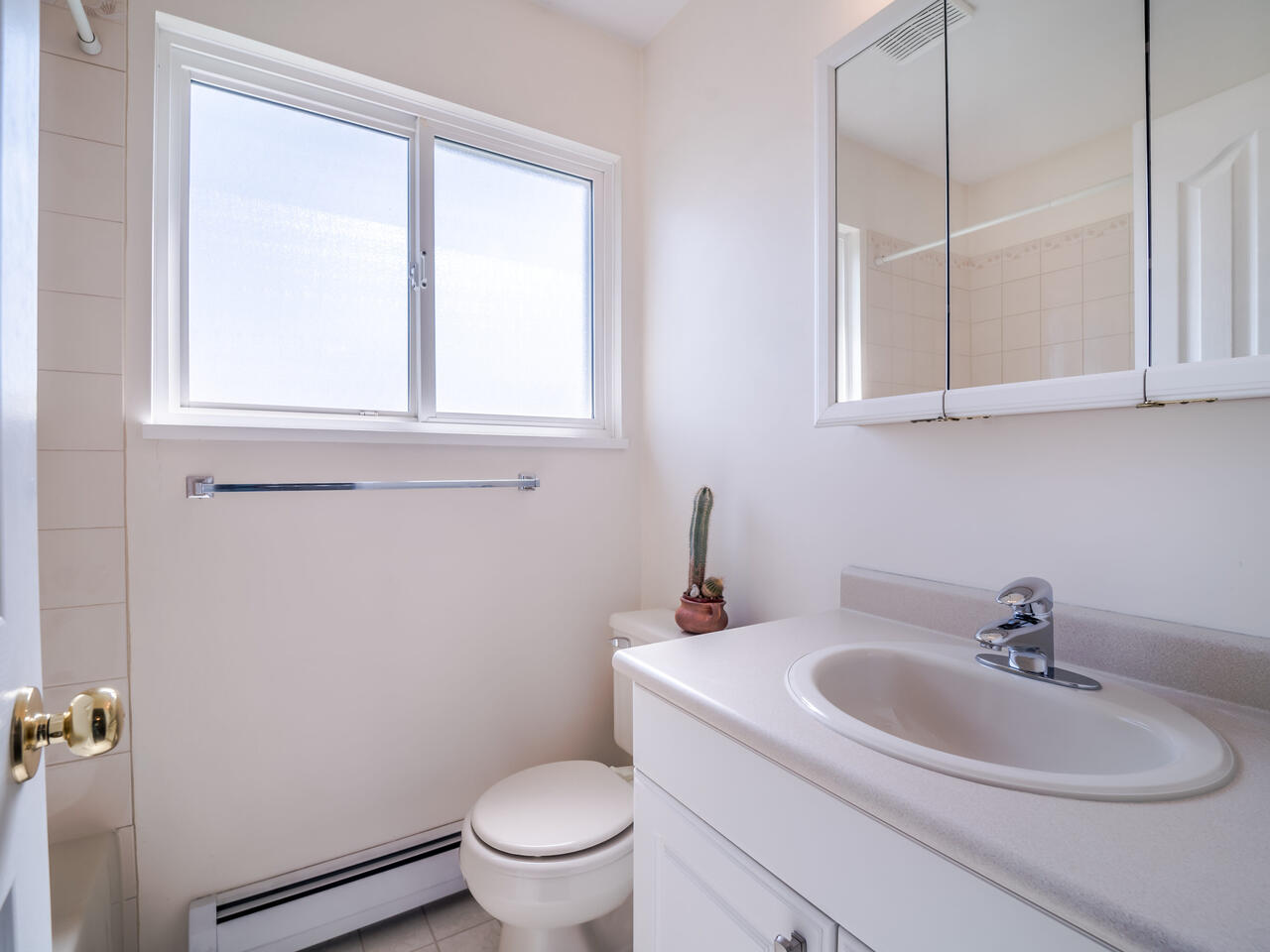 2005 London St, New Westminster 17