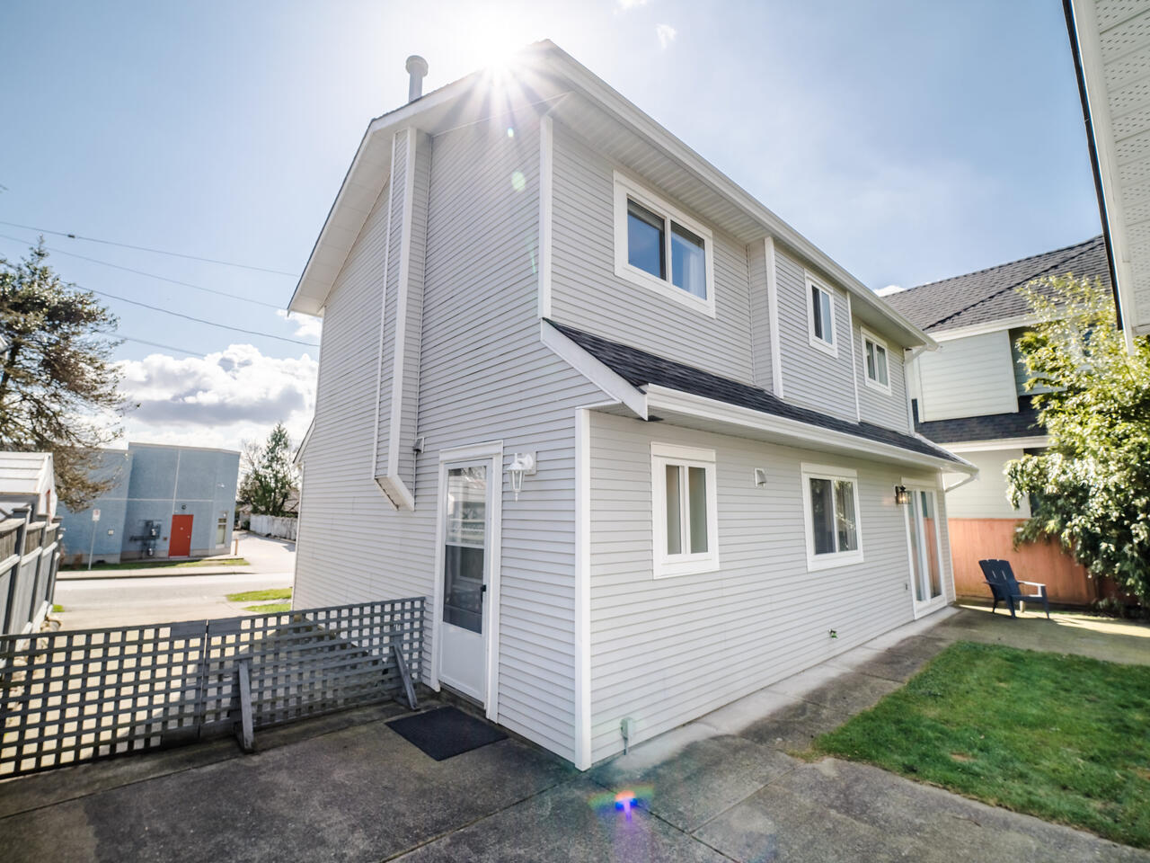 2005 London St, New Westminster 20