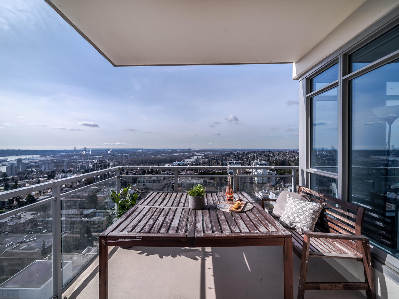2202 608 Belmont St, New Westminster 18