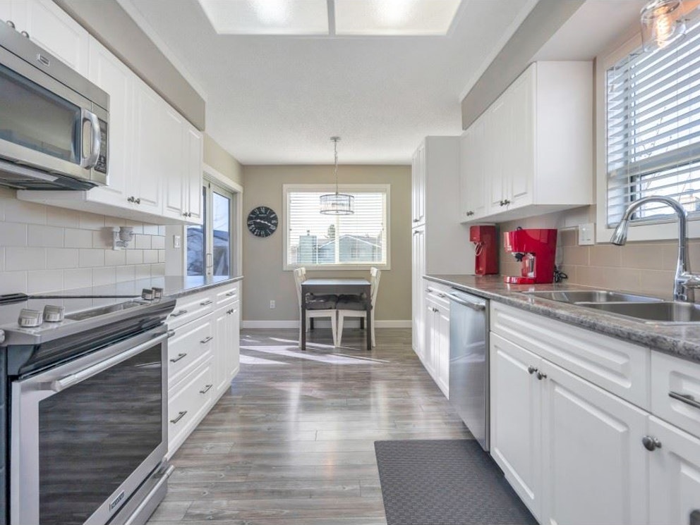 2373 Wakefield Court, Langley 9
