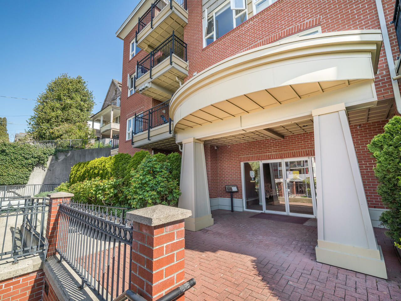 405 221 11th St, New Westminster