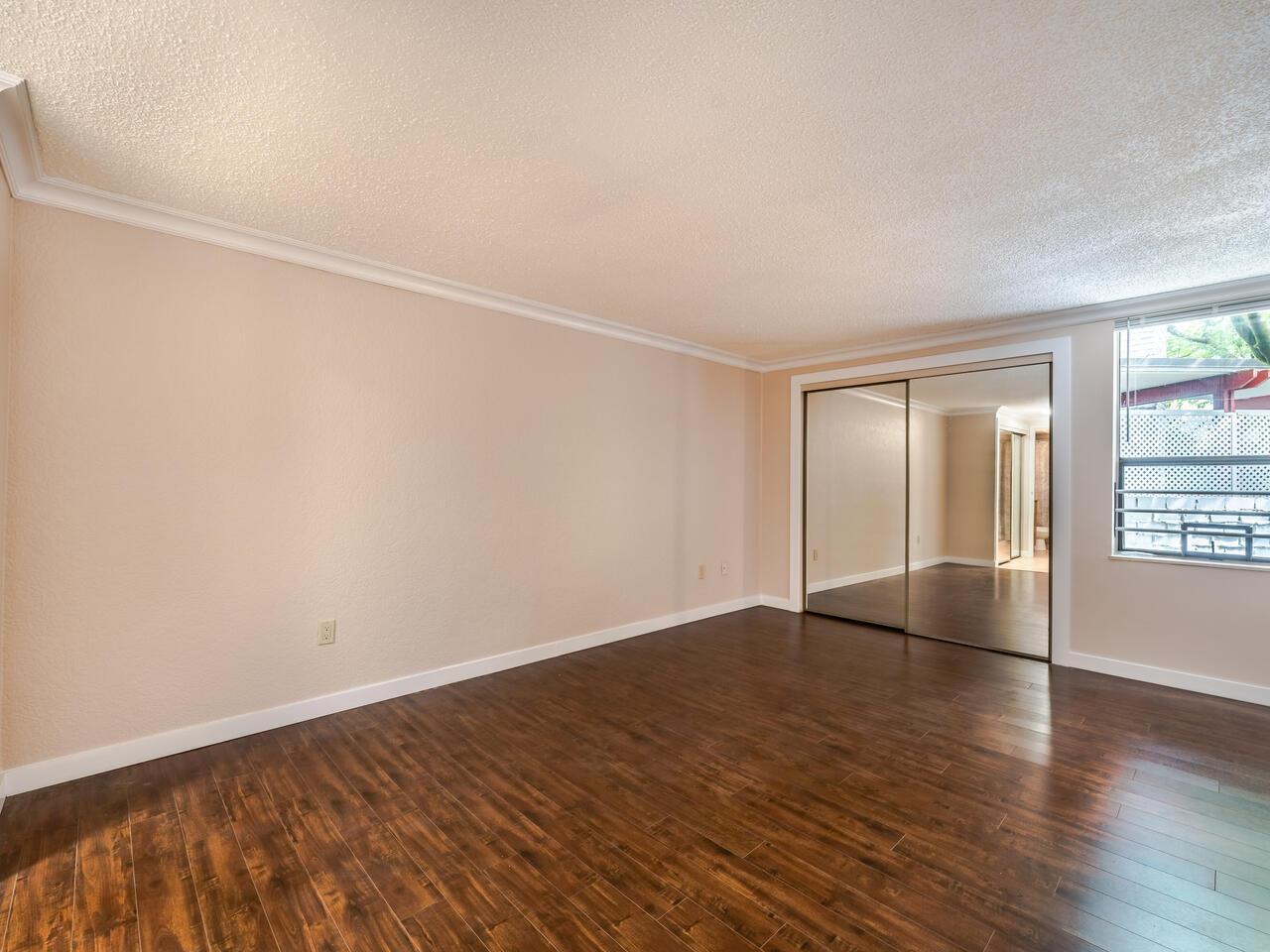 106 340 Ninth St, New Westminster 19