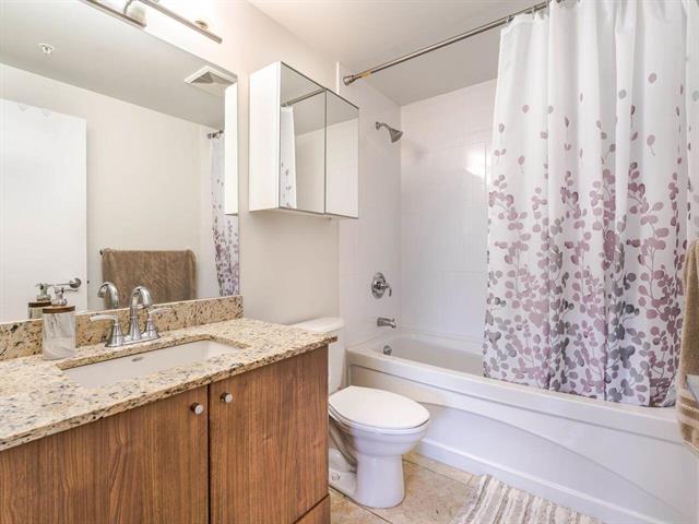 2002 280 Ross Drive, New Westminster 16