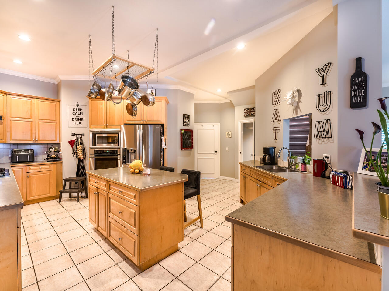 5777 Kettle Crescent West, Surrey 9