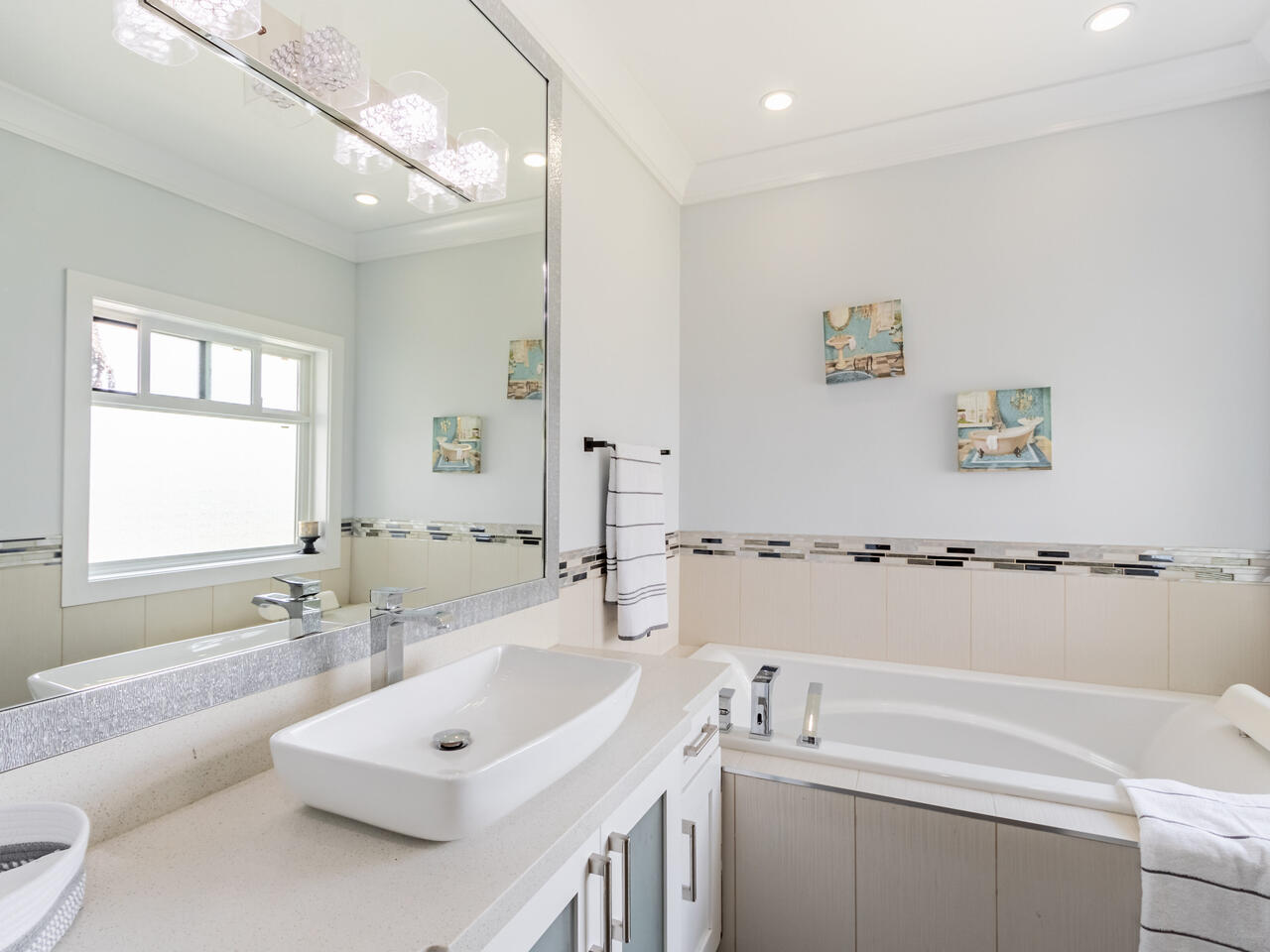 1609 Dublin St, New Westminster 16