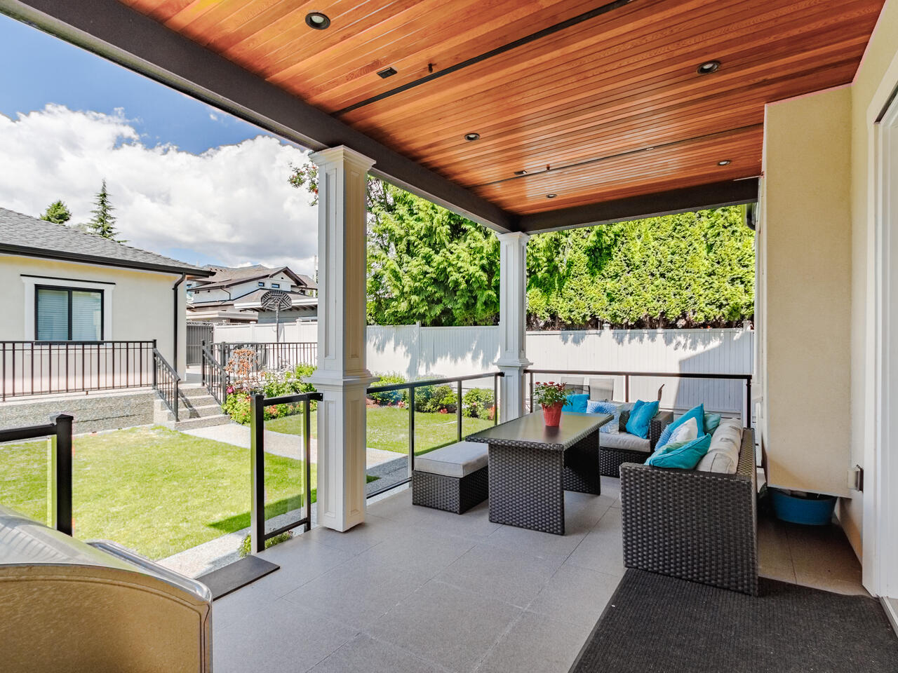 1609 Dublin St, New Westminster 28
