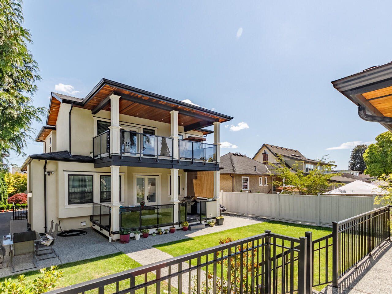 1609 Dublin St, New Westminster 31