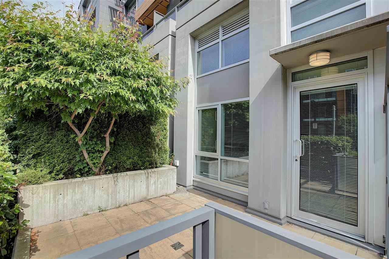 4 9150 University High Street, Burnaby North 3