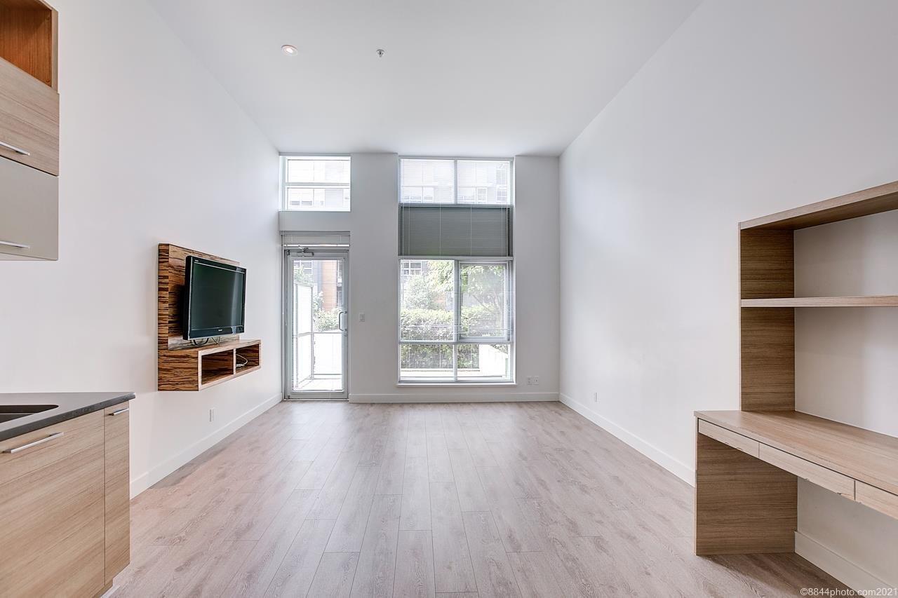 4 9150 University High Street, Burnaby North 26