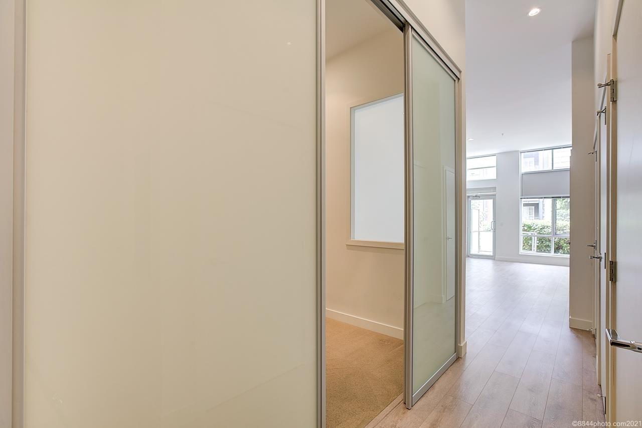 4 9150 University High Street, Burnaby North 29