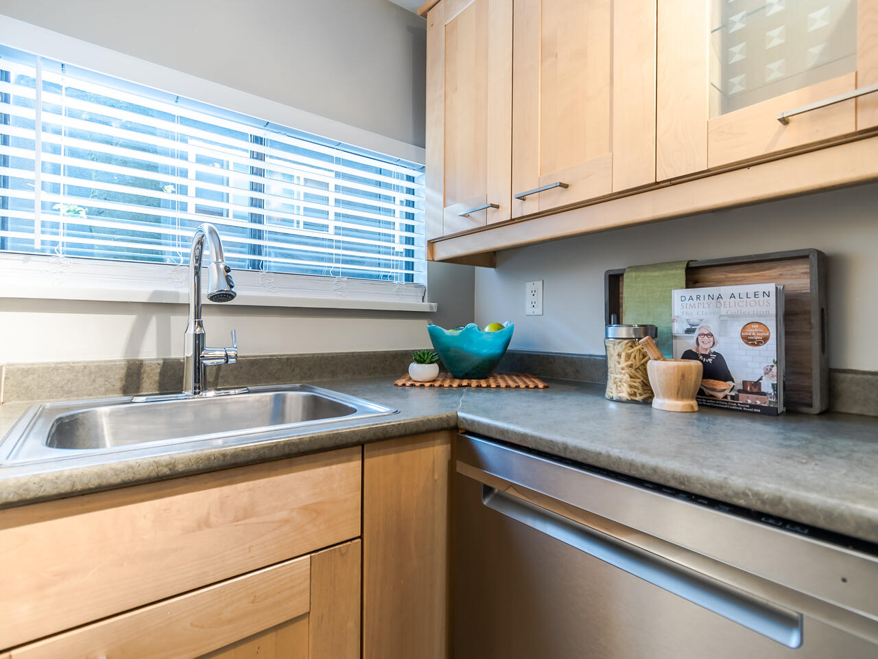109-423 Agnes Street, New Westminster 7