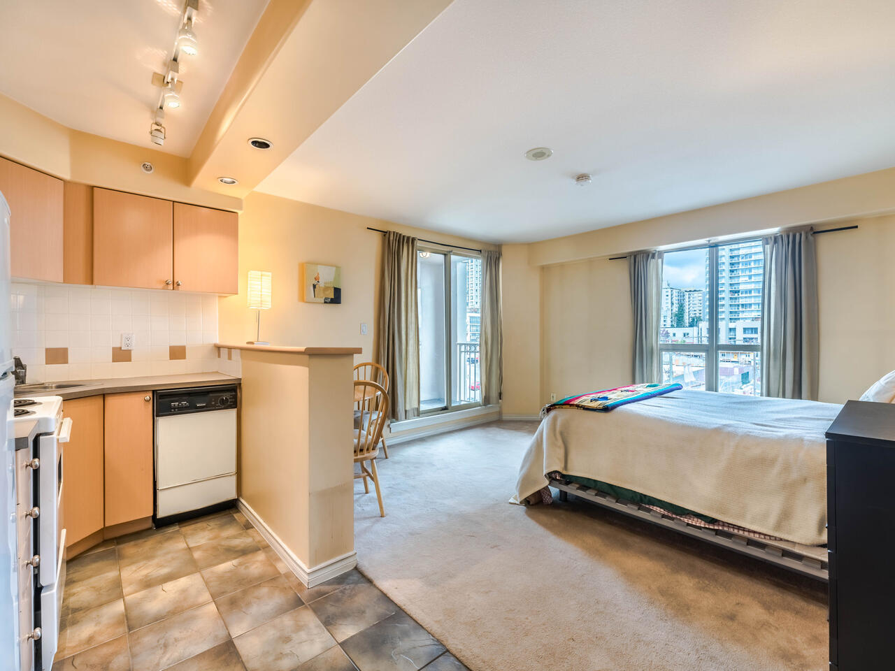 808-680 Clarkson Street, New Westminster 7