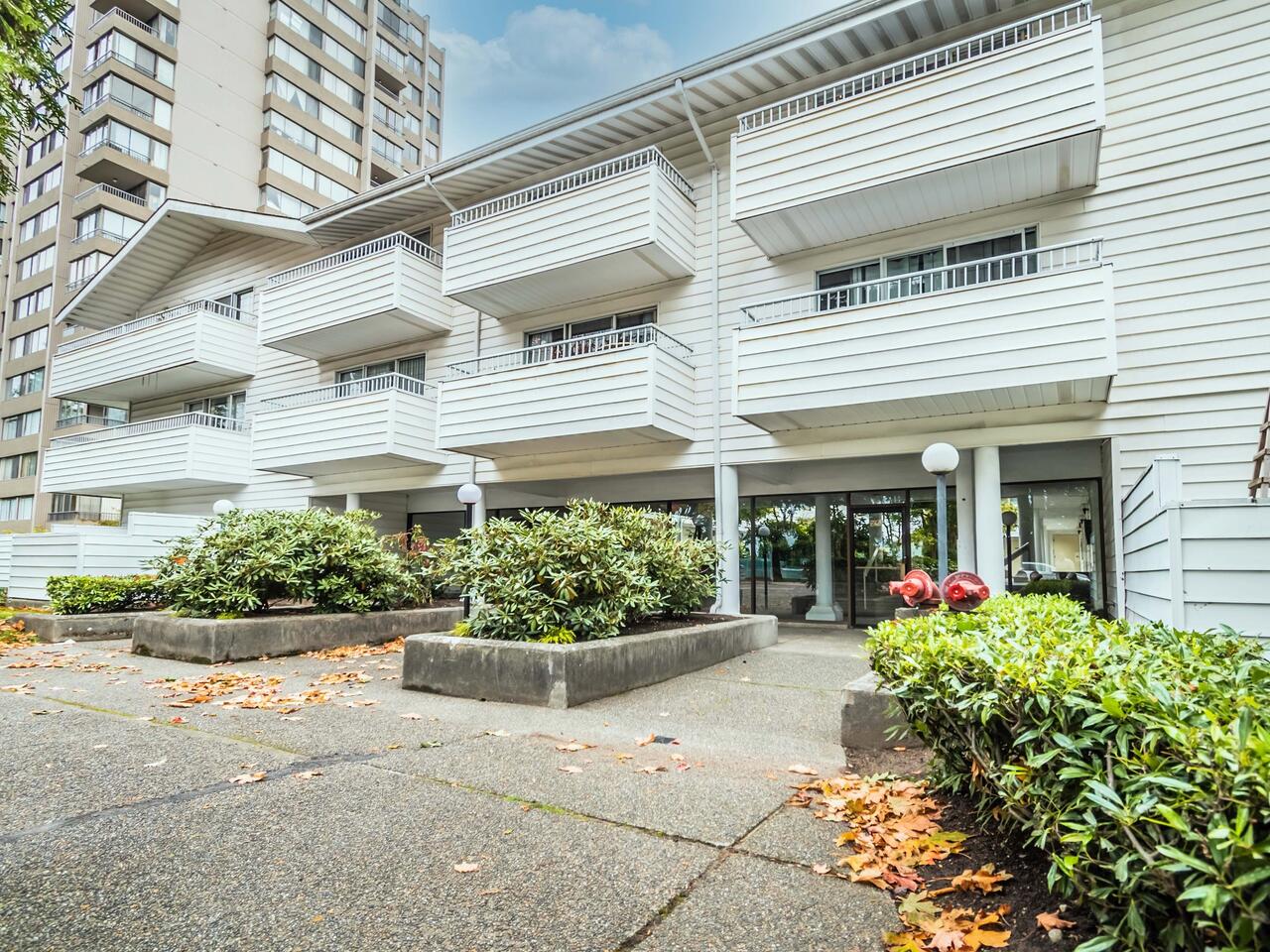 208-707 Eighth St, New Westminster 3