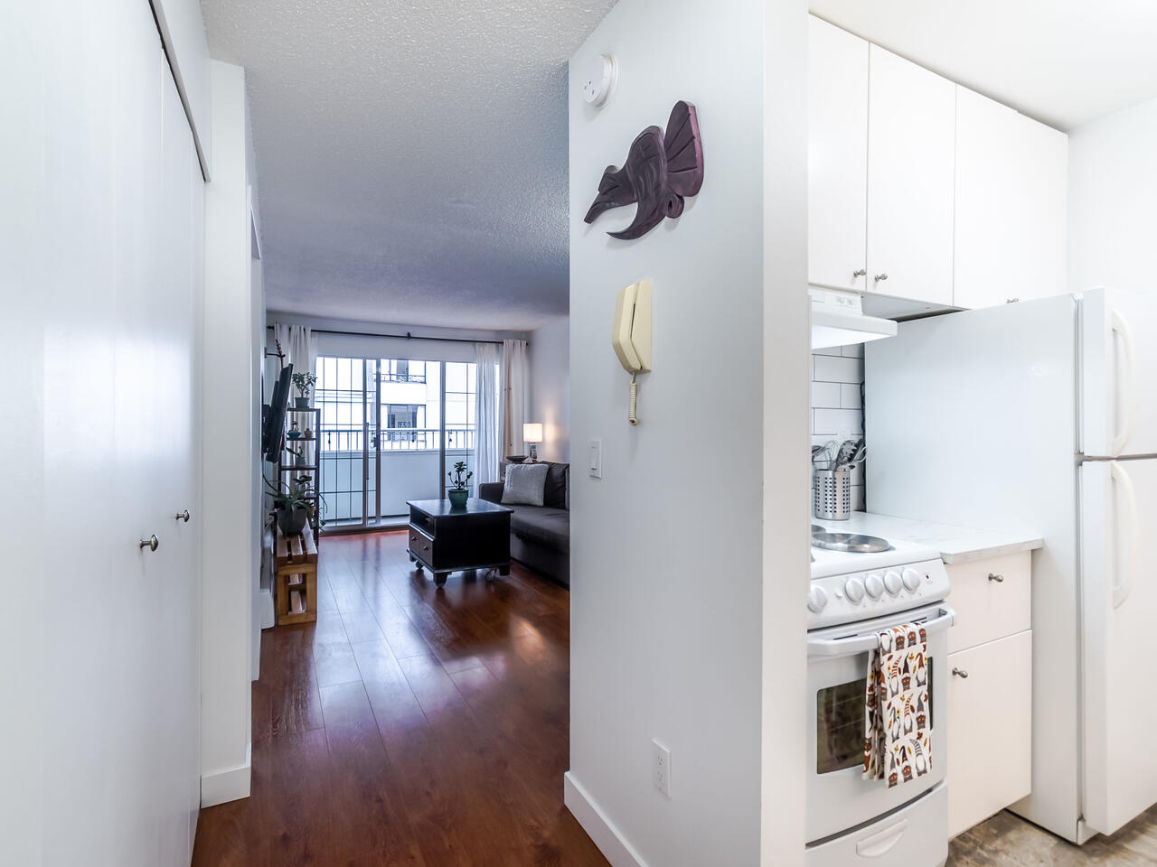 208-707 Eighth St, New Westminster 6