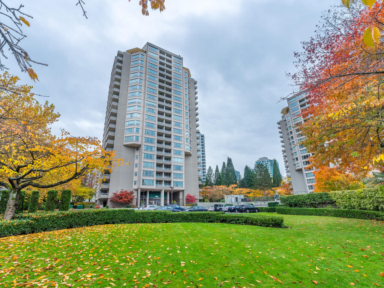 2401-6055 Nelson Avenue, Burnaby 2
