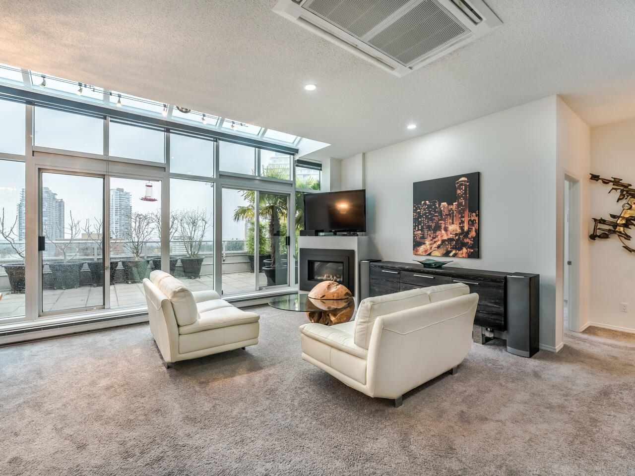 2401-6055 Nelson Avenue, Burnaby 4